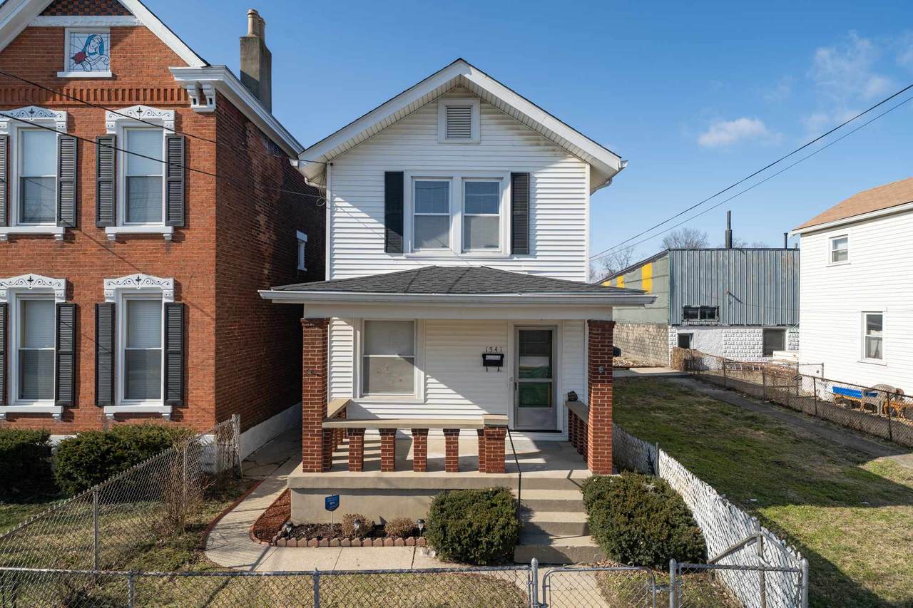 1541 Russell - Photo 1