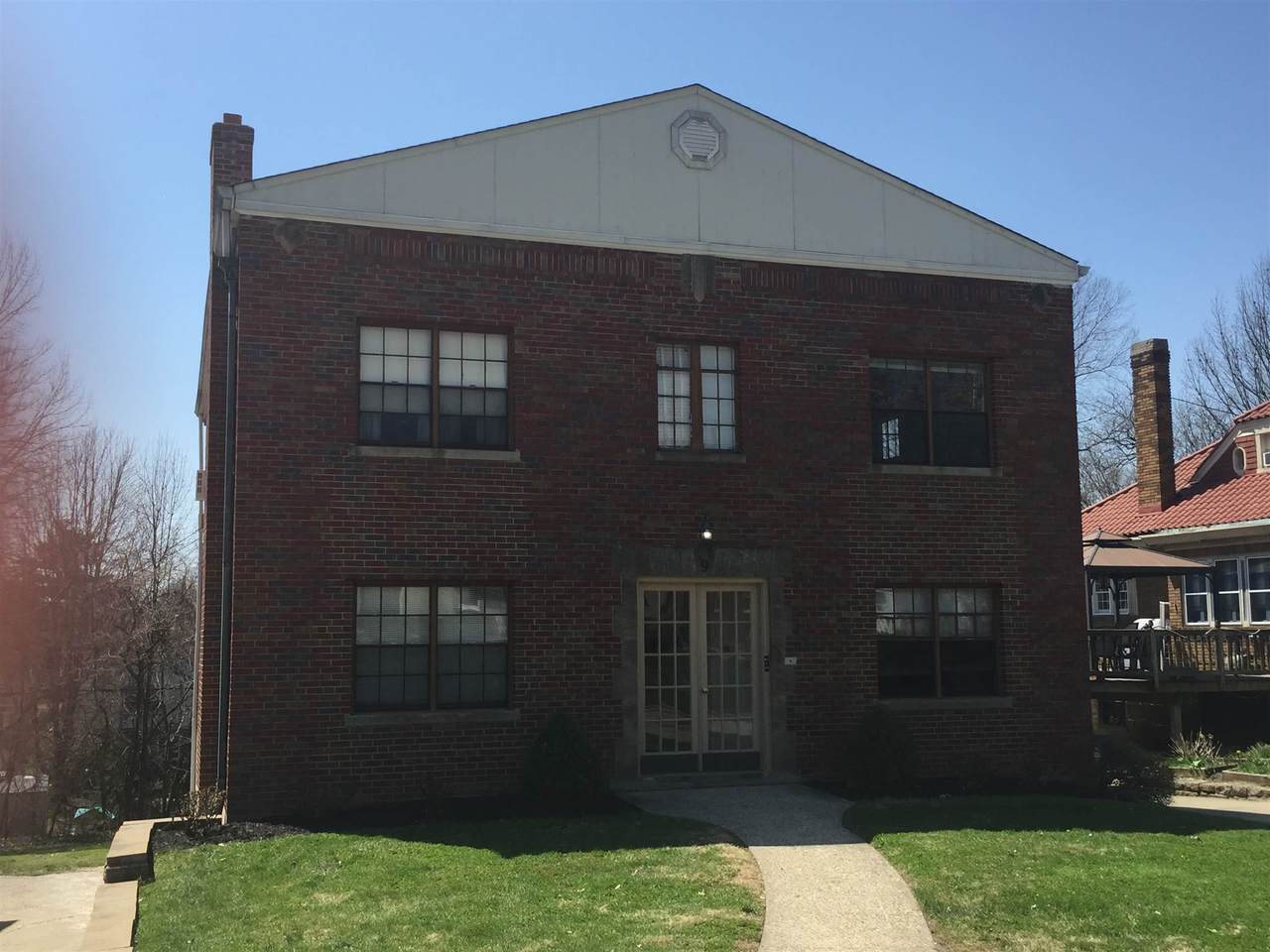 7 Greenbriar Avenue - Photo 1
