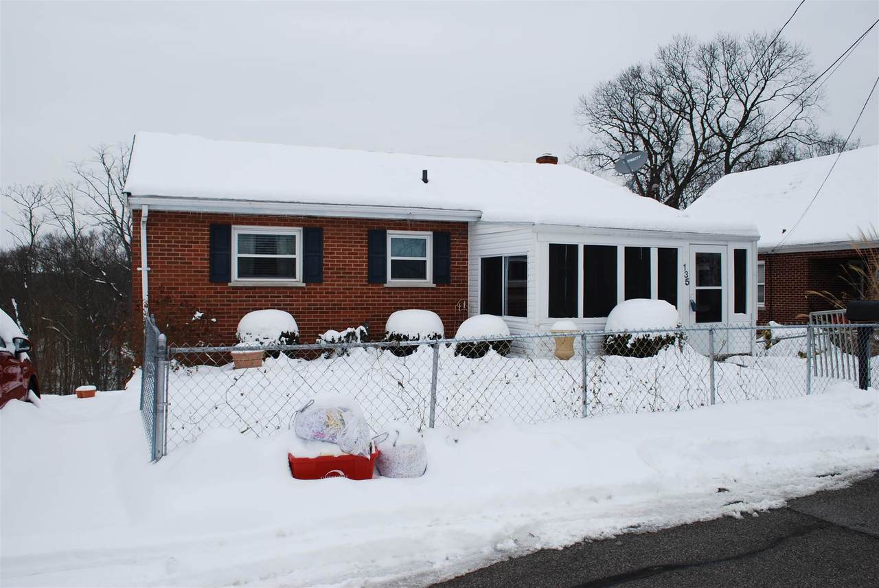 135 Rose Avenue - Photo 1