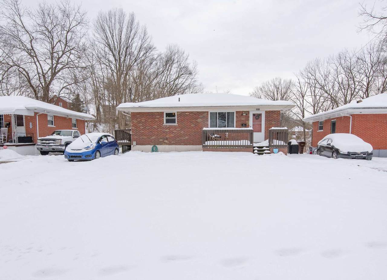 27 43rd Street - Photo 1