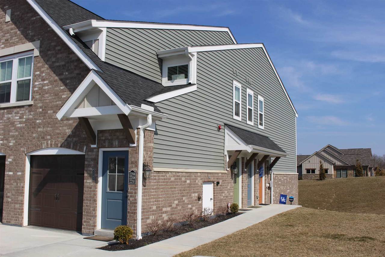 2208 Siena Avenue - Photo 1