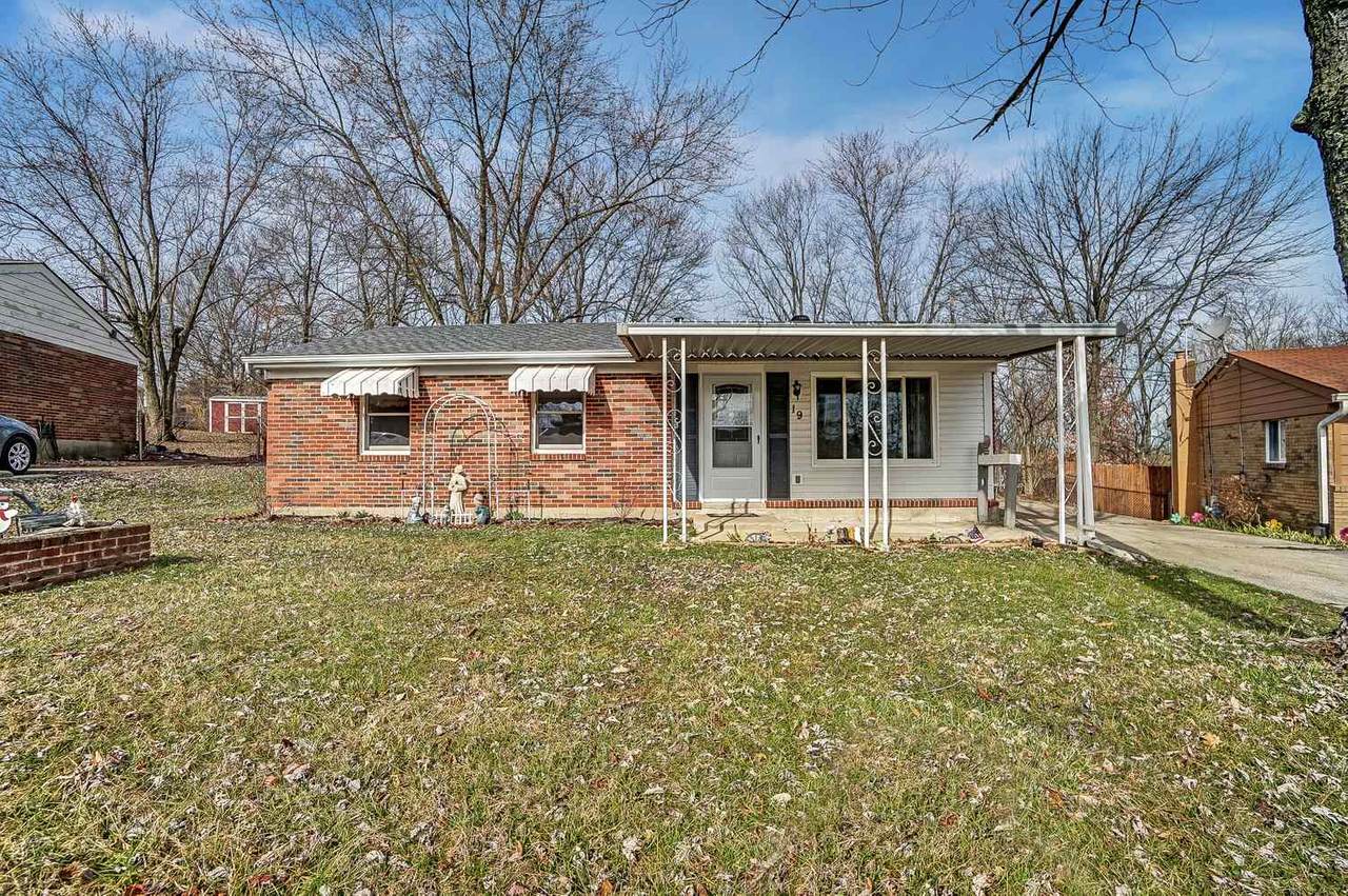 19 Plymouth Lane - Photo 1