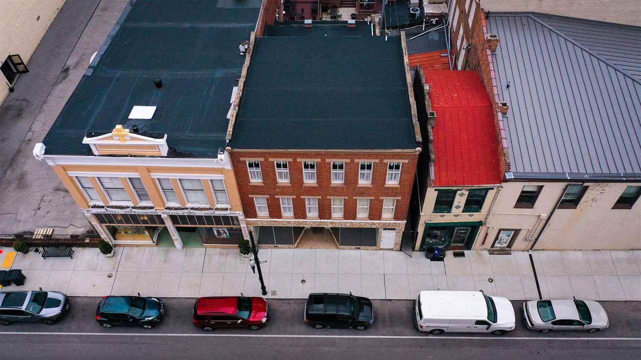10 2nd Street - Photo 1