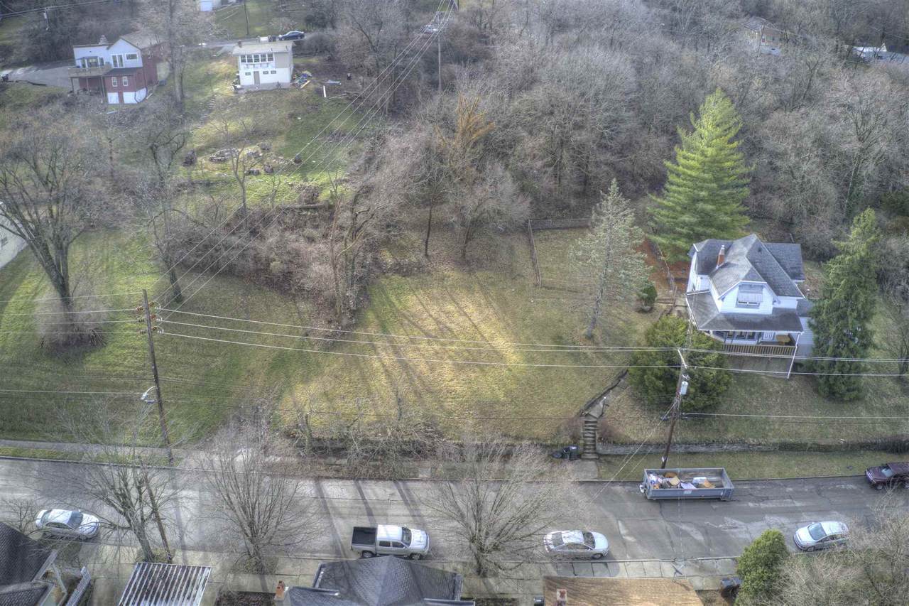 402 13th - Photo 1