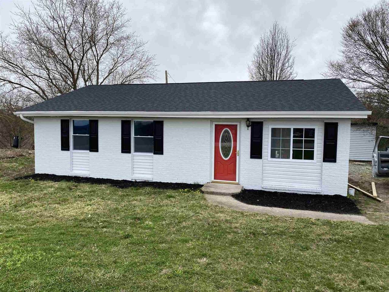 46 Mays Rd - Photo 1