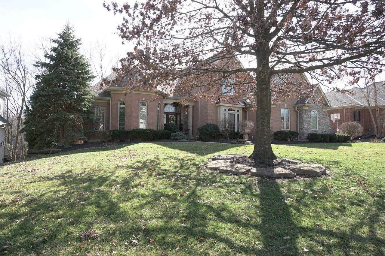 853 Pointe Drive - Photo 1