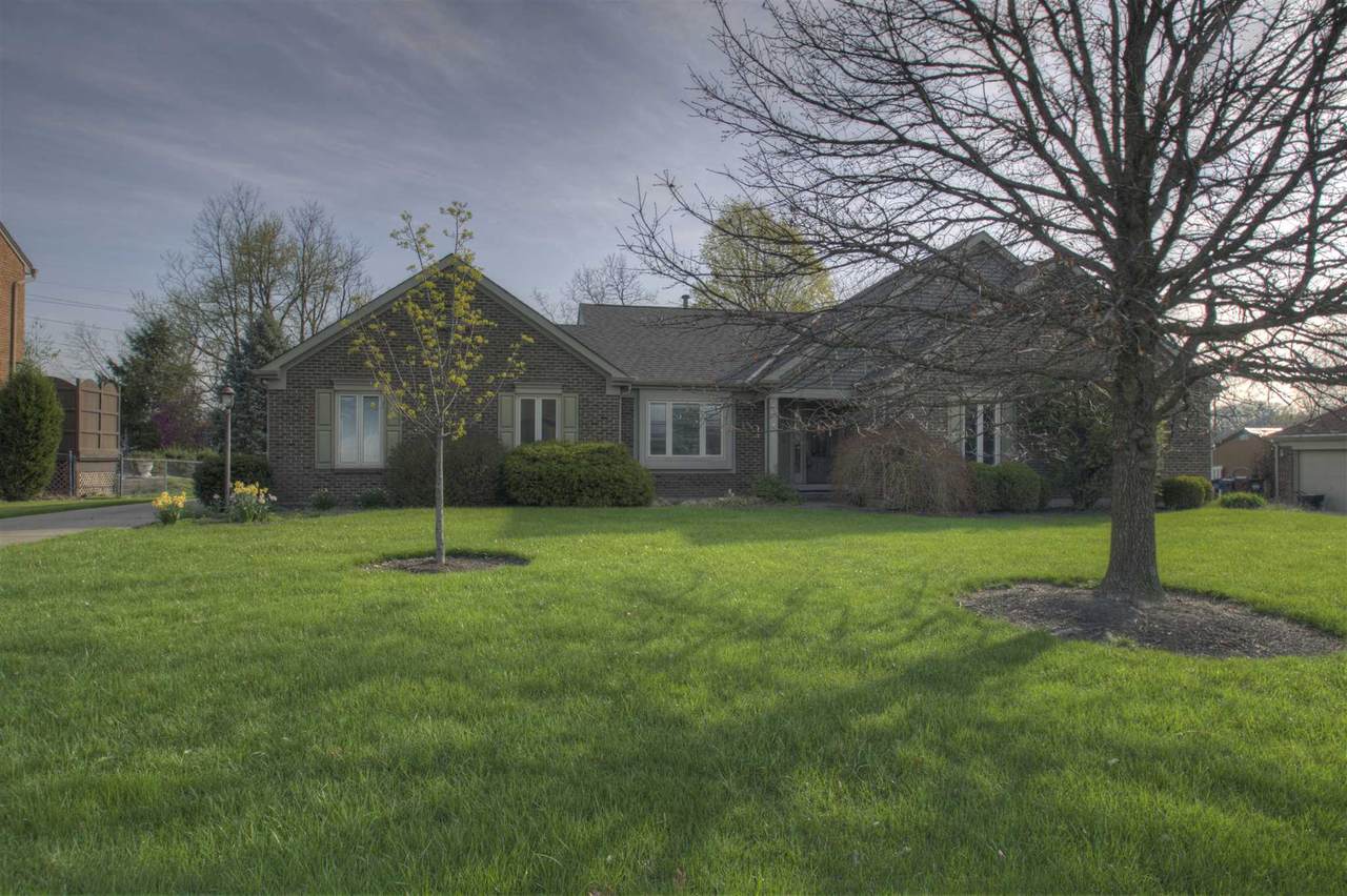 124 Woodspoint Drive - Photo 1