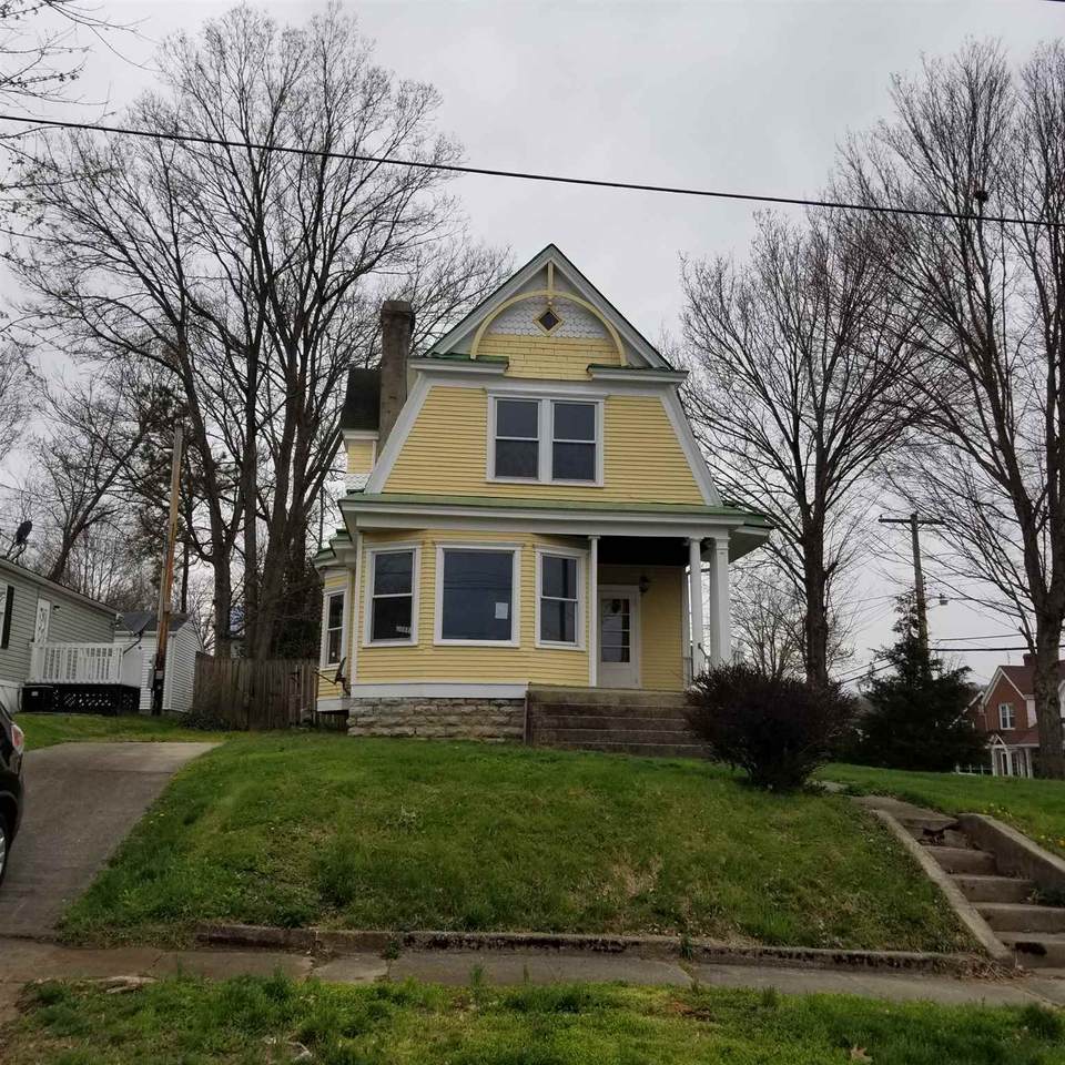 401 Main Street - Photo 1