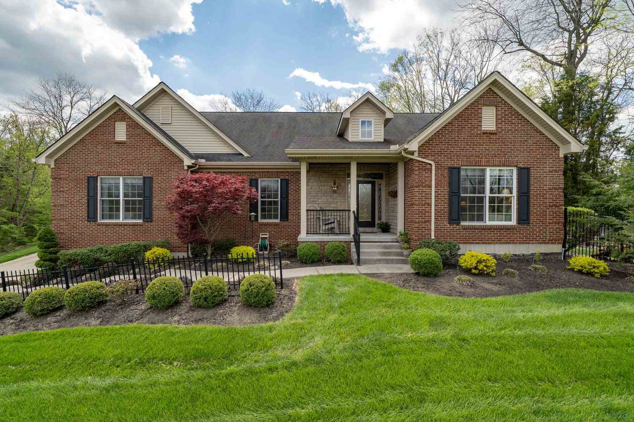 689 Sunnybrook Drive - Photo 1