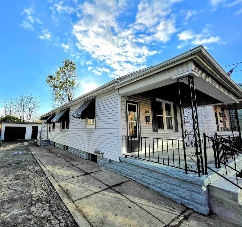 1923 Augustine Street - Photo 1