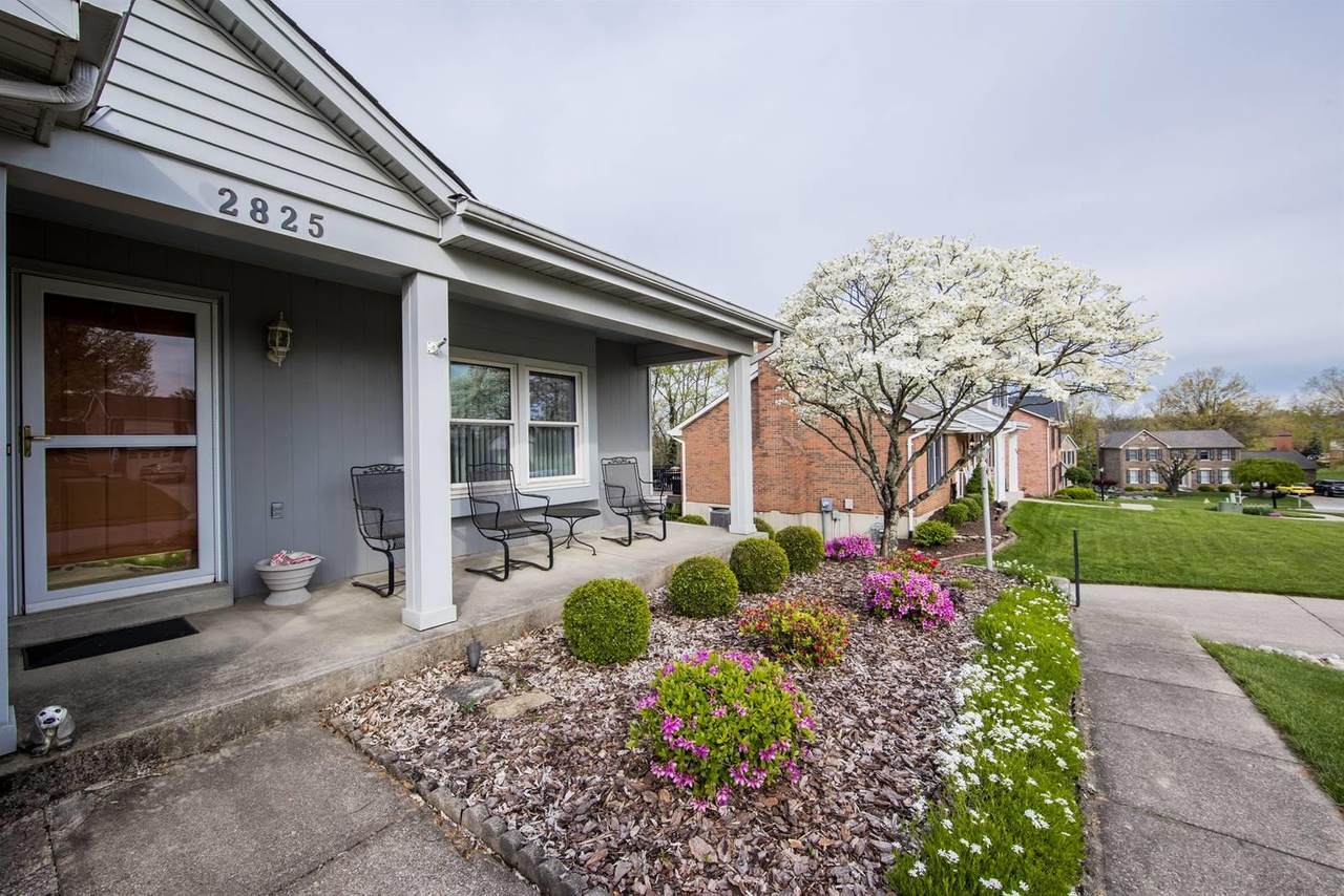 2825 Deerfield Drive - Photo 1