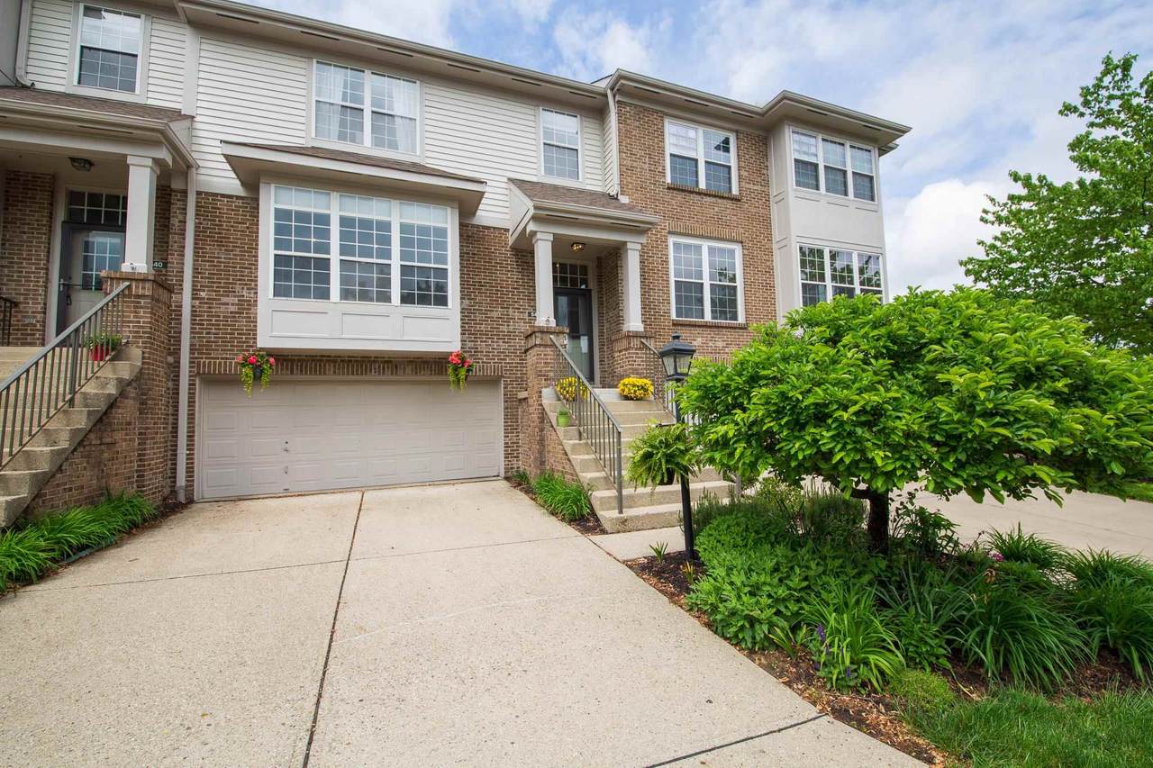 542 Fincastle Lane - Photo 1
