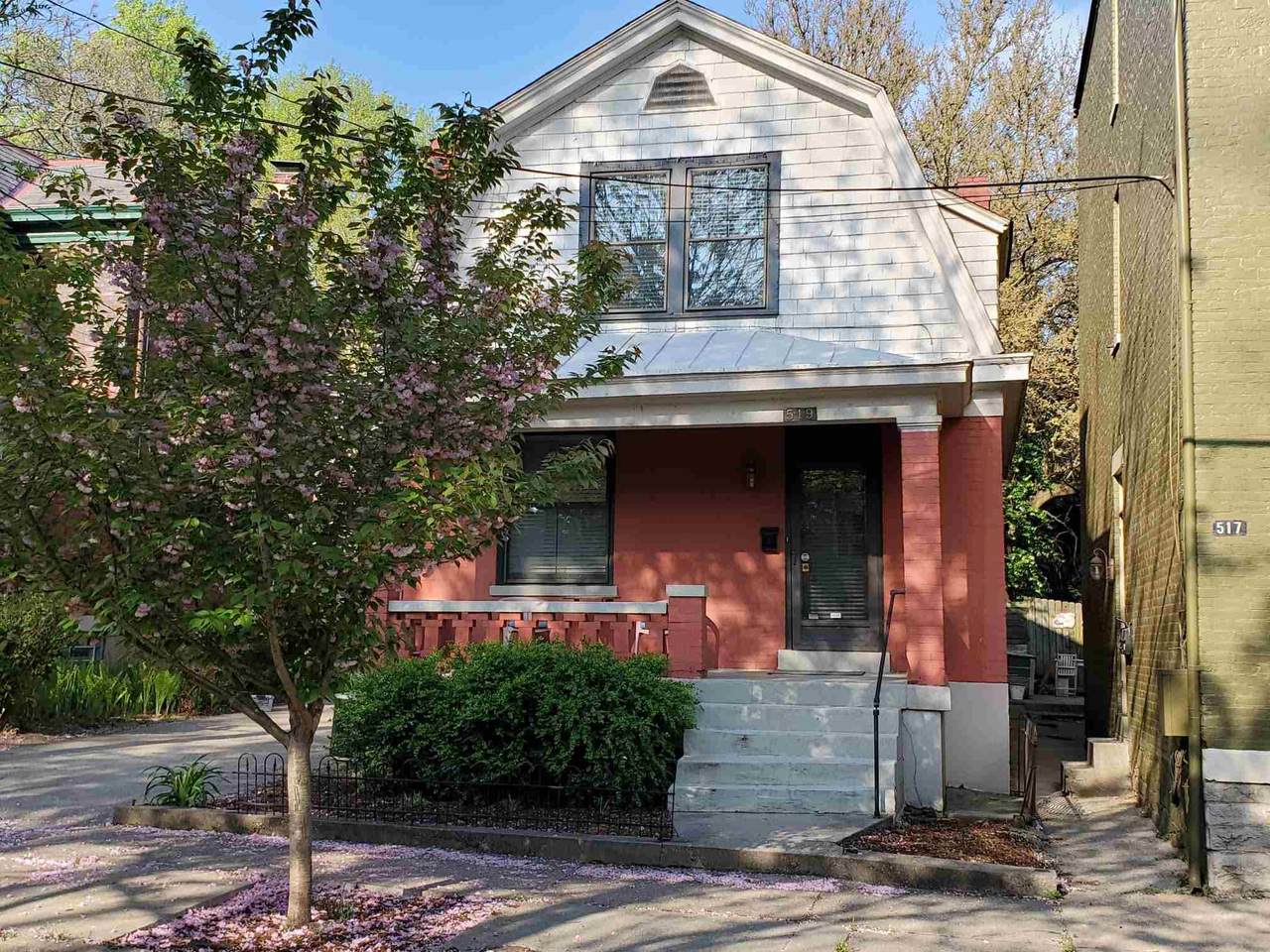 519 Sanford Street - Photo 1