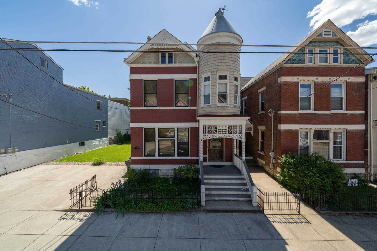 736 Columbia Street - Photo 1