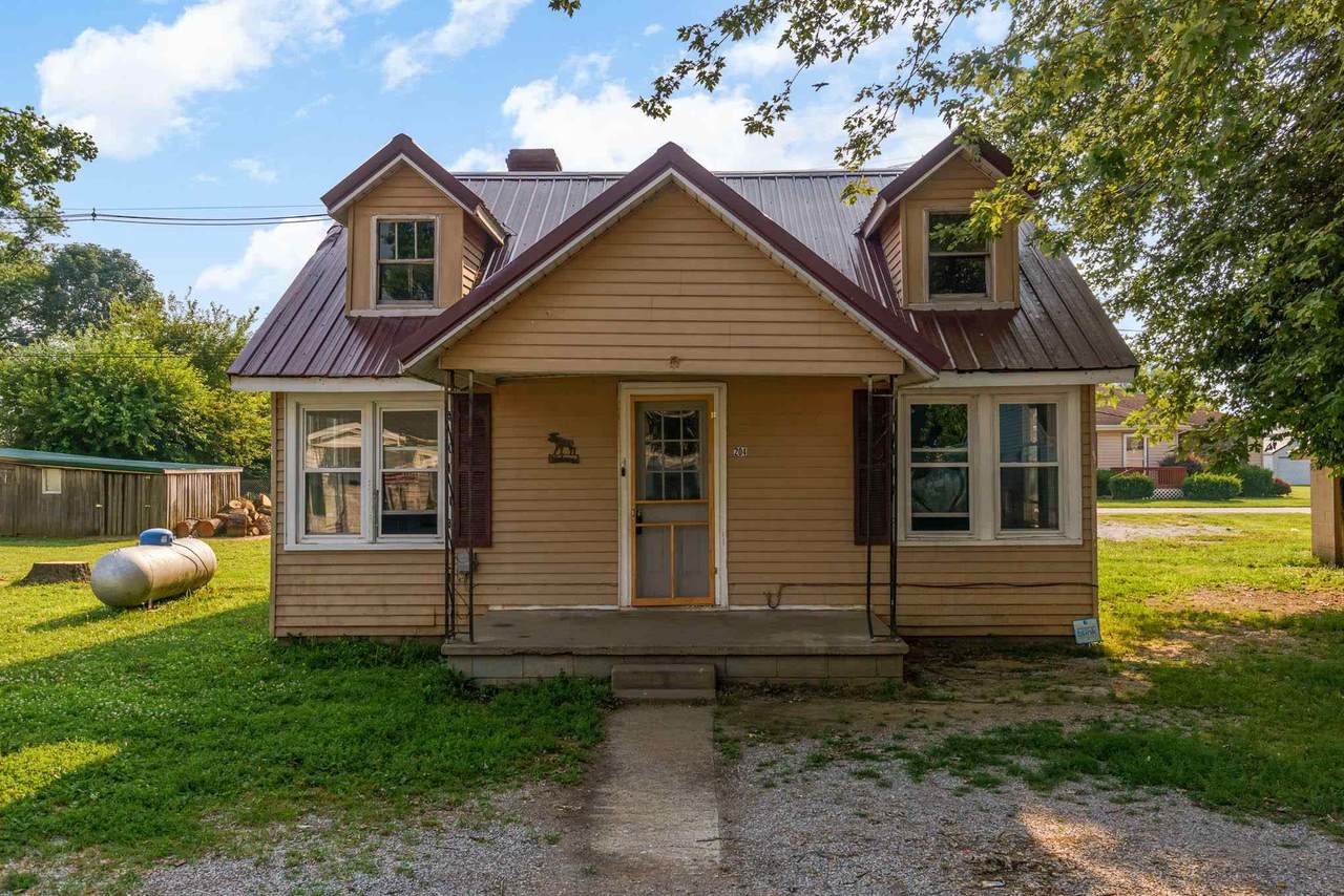 204 Morton Avenue - Photo 1