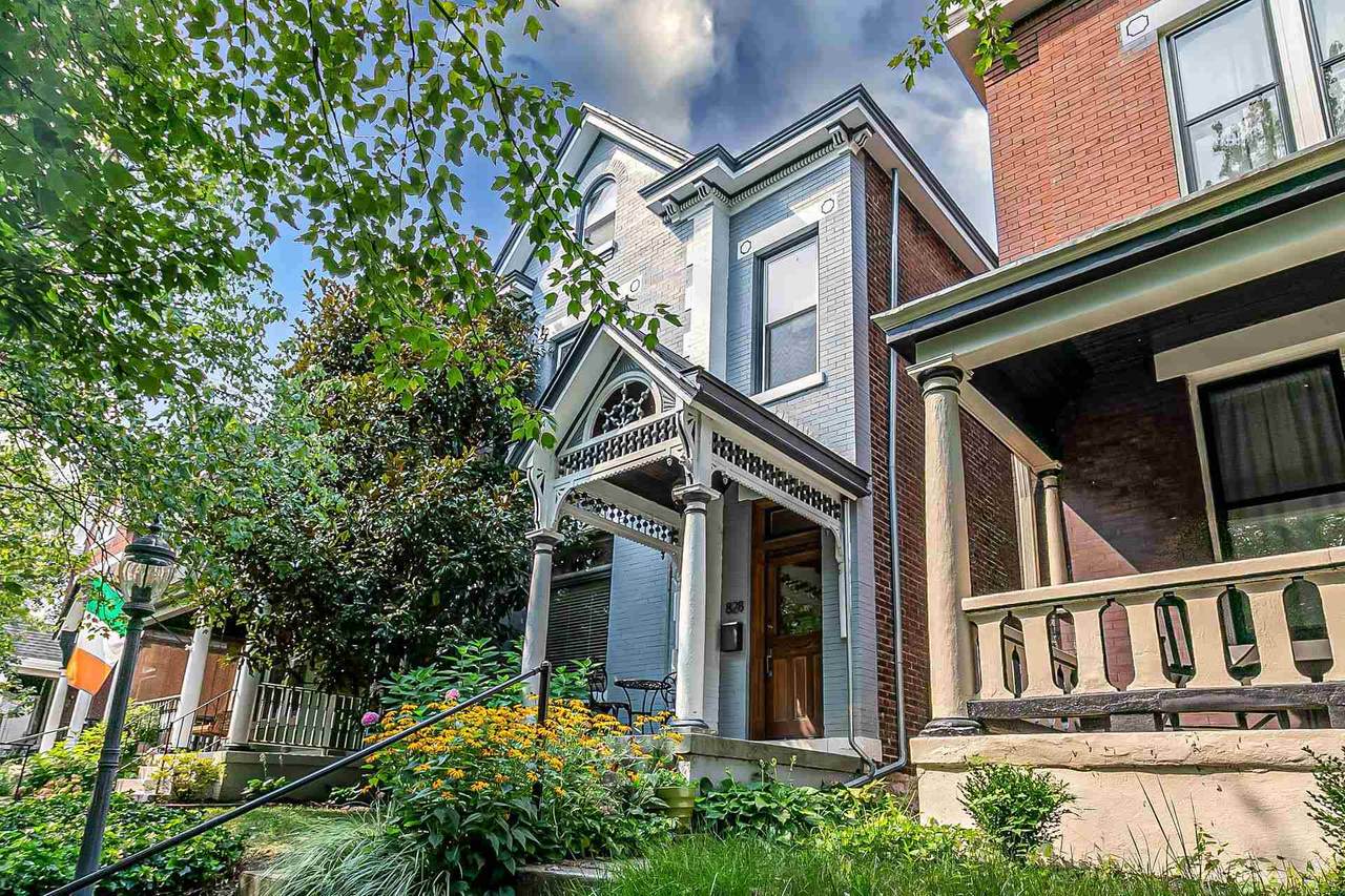 828 Maple Avenue - Photo 1