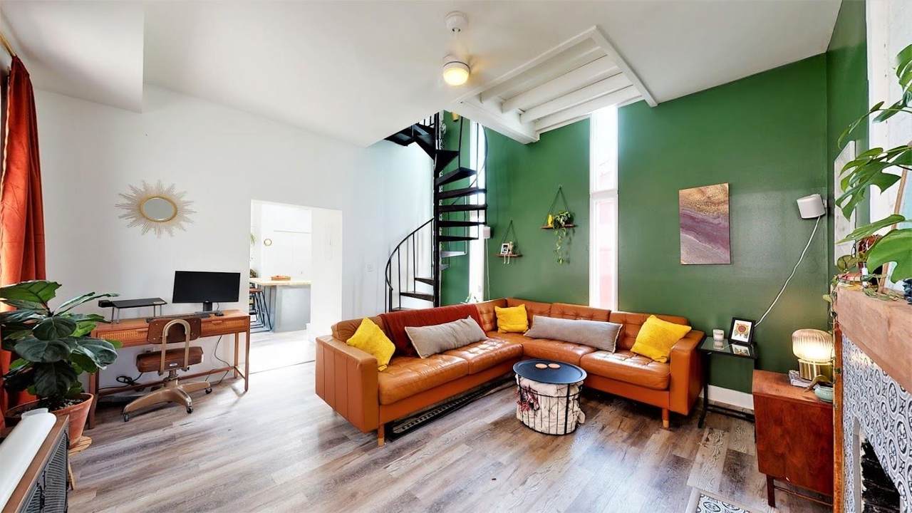 532 Craig - Photo 1