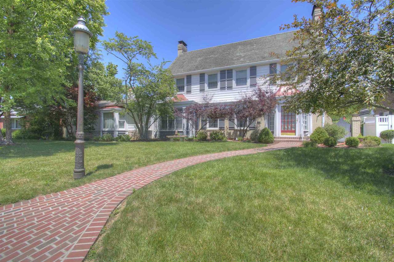 905 Clayton Court - Photo 1