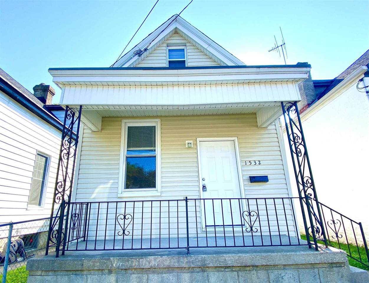 1532 Saint Clair Street - Photo 1
