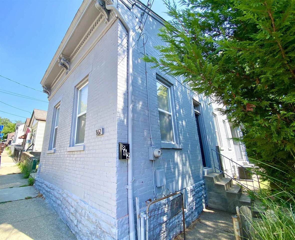 862 Crescent Avenue - Photo 1