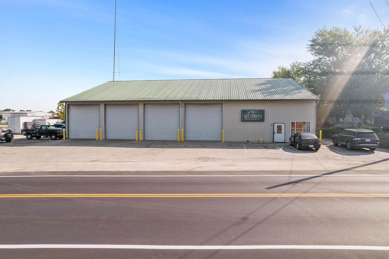 1010 Main Street - Photo 1