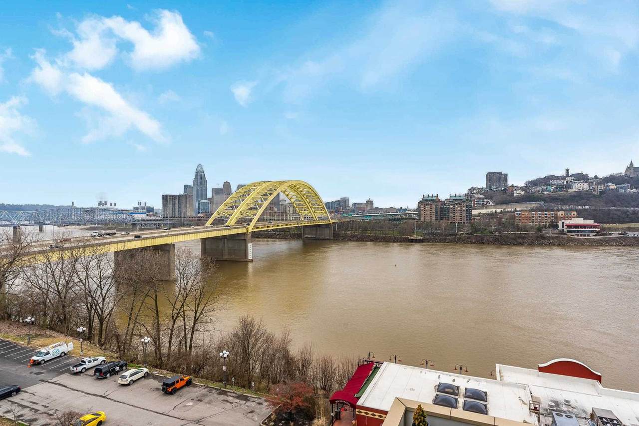 400 Riverboat Row - Photo 1