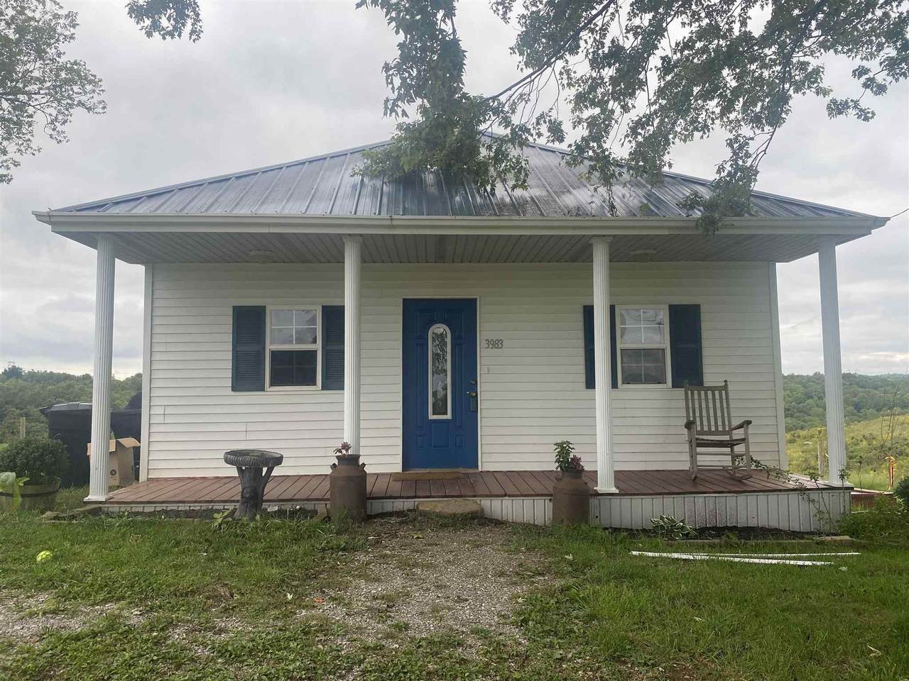 3983 Oakland Road - Photo 1