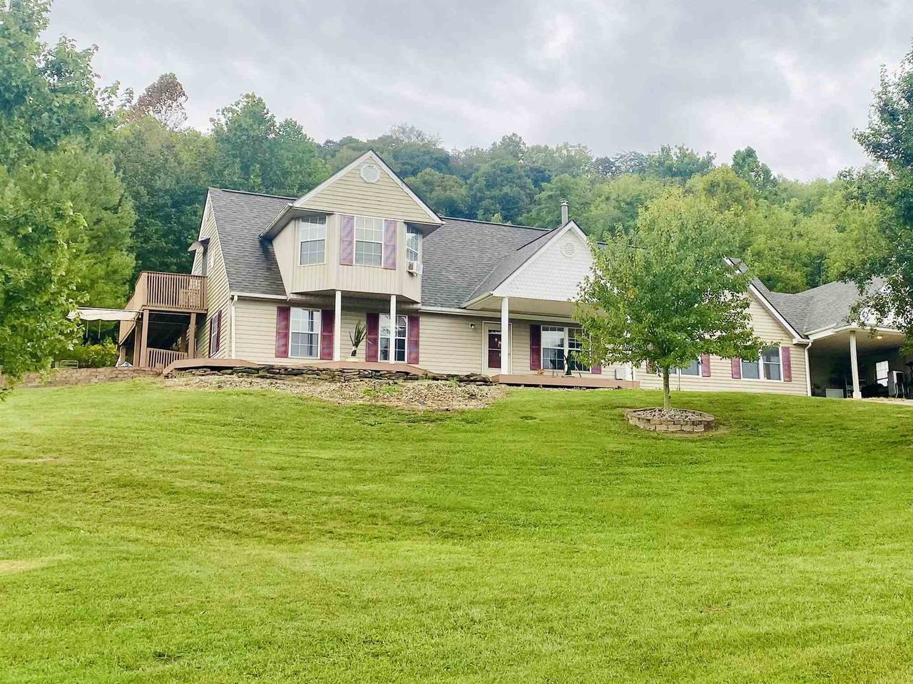 721 and 745 Sparta Pike - Photo 1