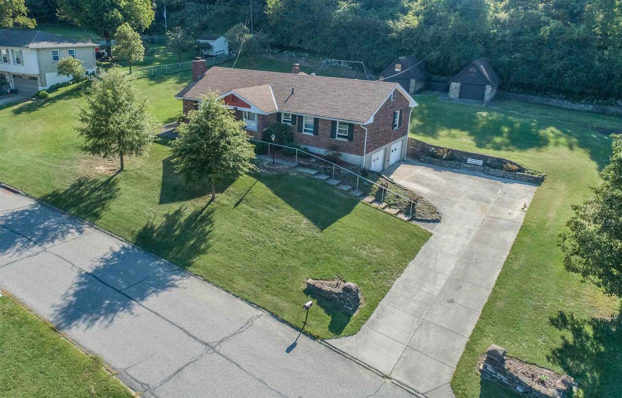 447 Pickett Drive - Photo 1