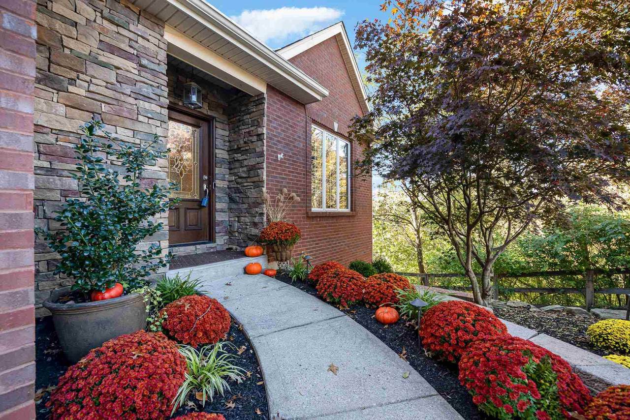 720 Dudley Road - Photo 1