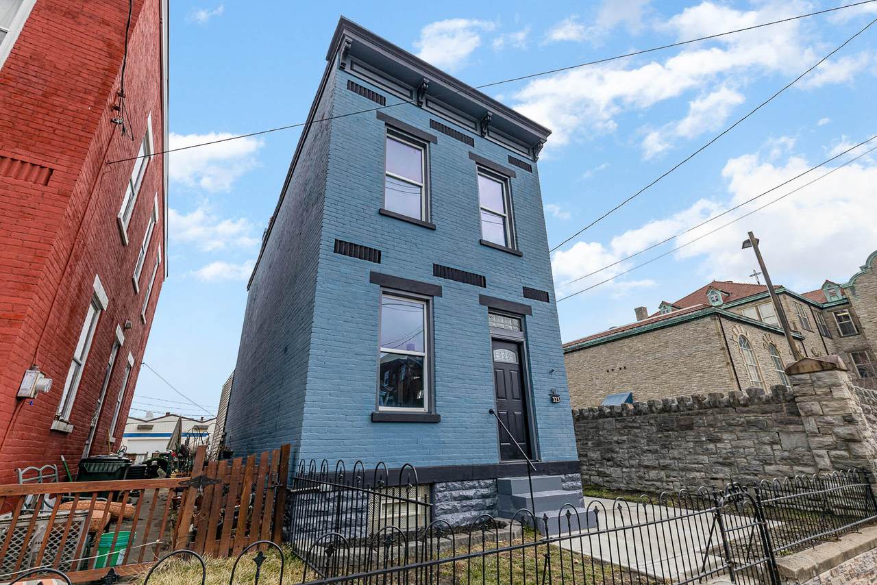 323 9th Street - Photo 1