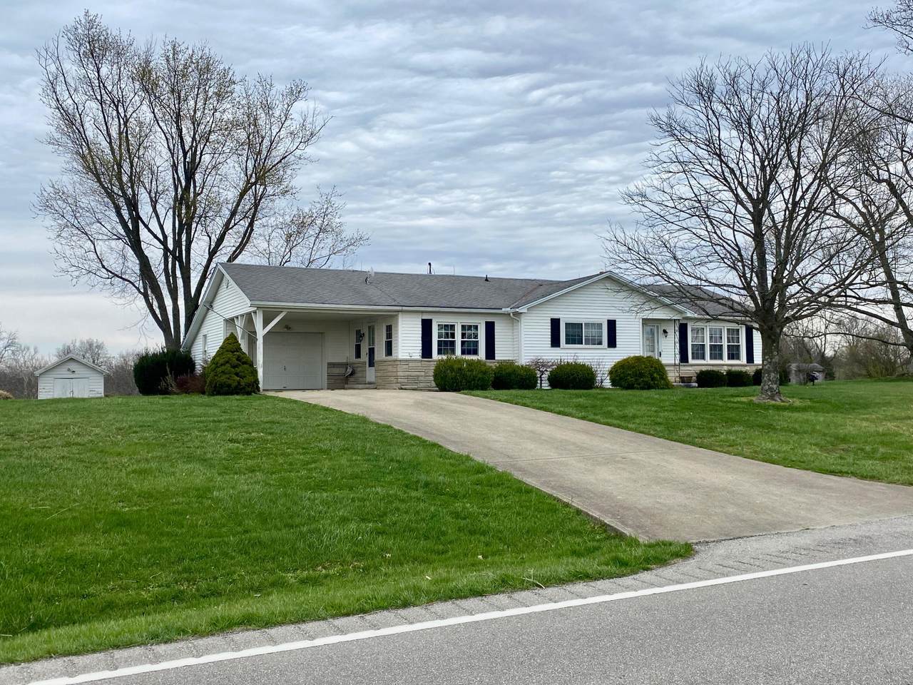 5593 Highway 154 - Photo 1