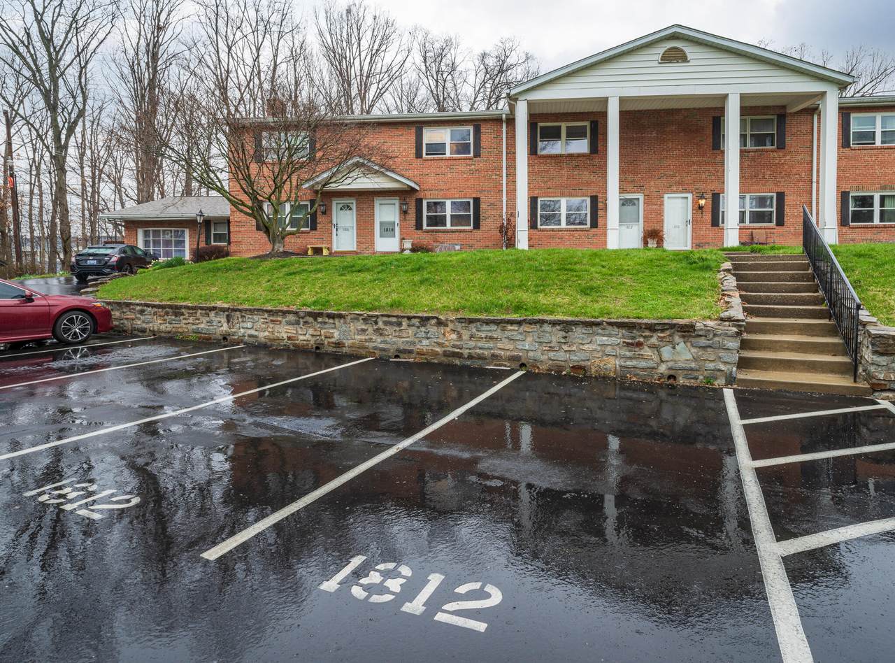 1812 Val Court - Photo 1