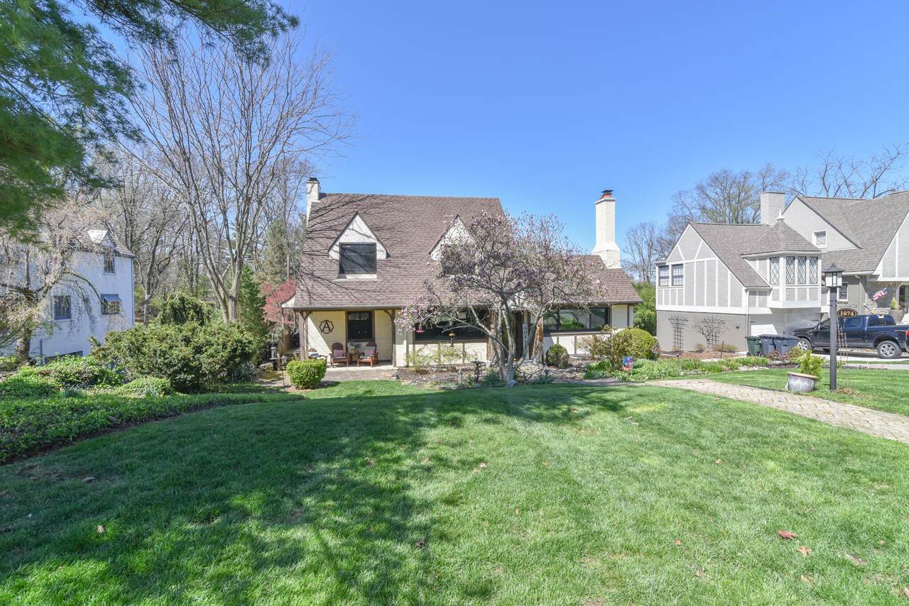 1074 Emerson Road - Photo 1