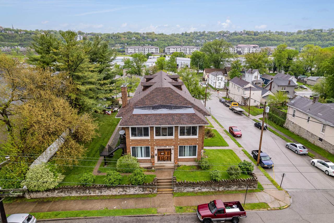 925 5th Avenue - Photo 1