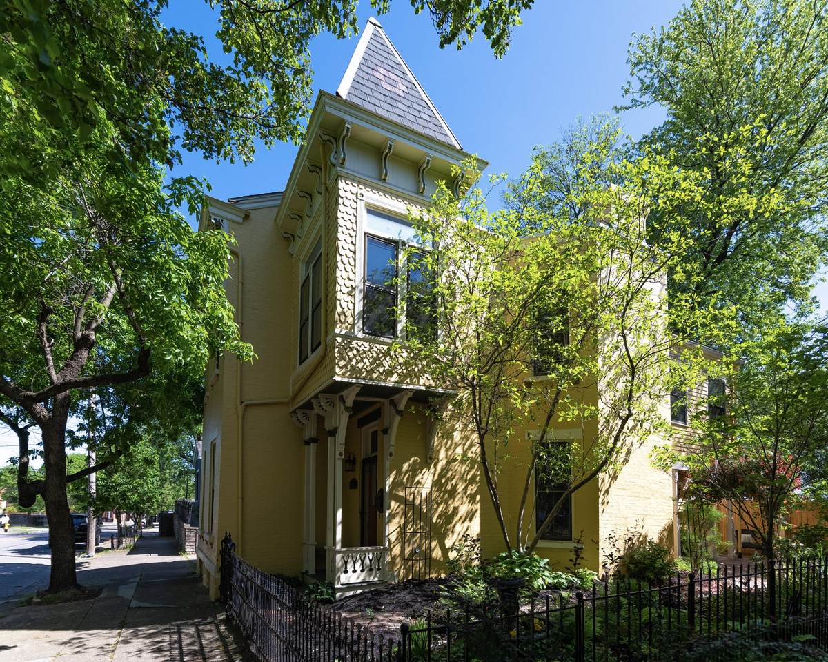 910 Russell Street - Photo 1