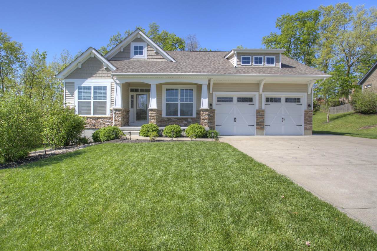 733 Morning Glory Drive - Photo 1