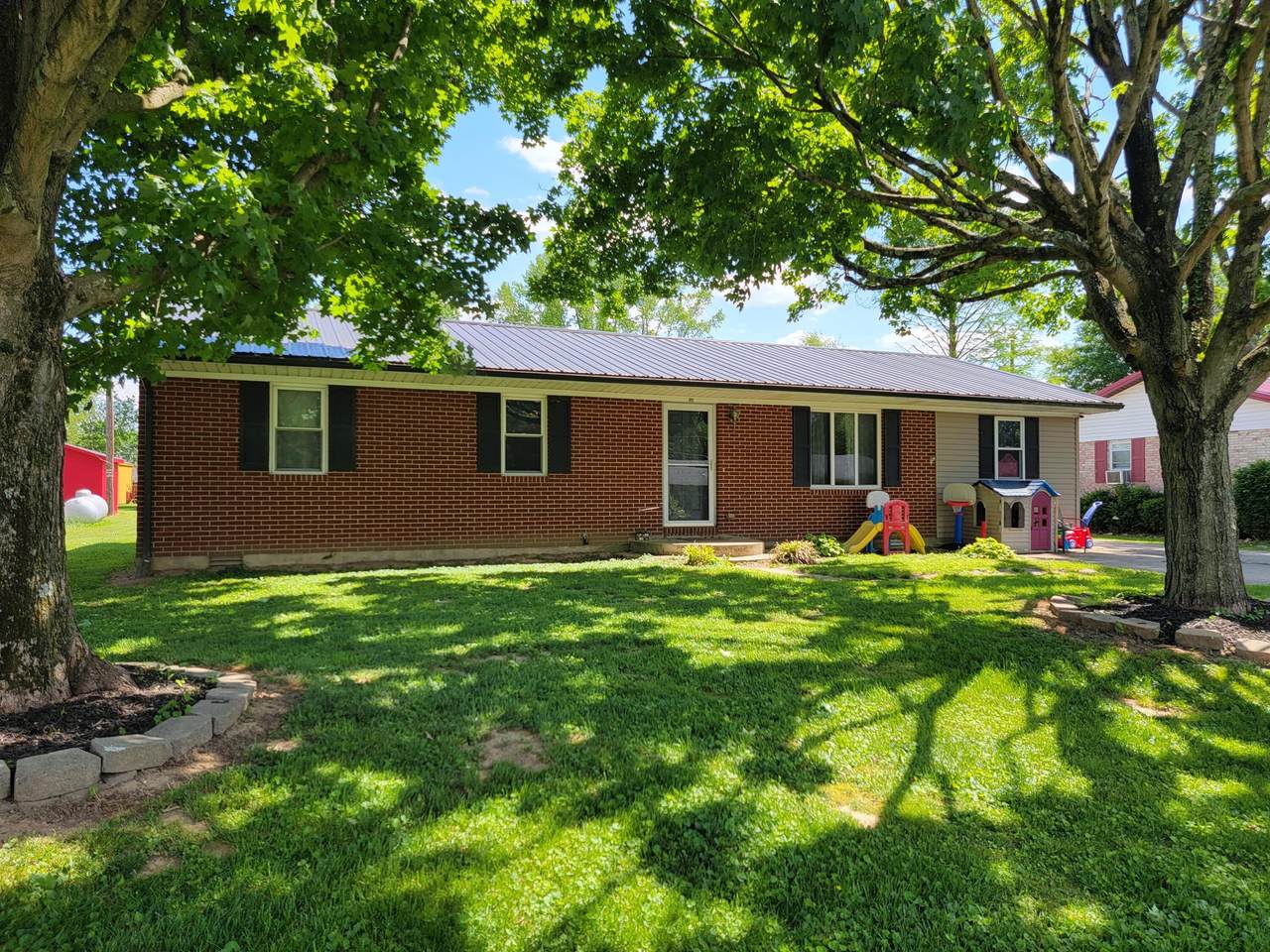 109 Stafford Avenue - Photo 1