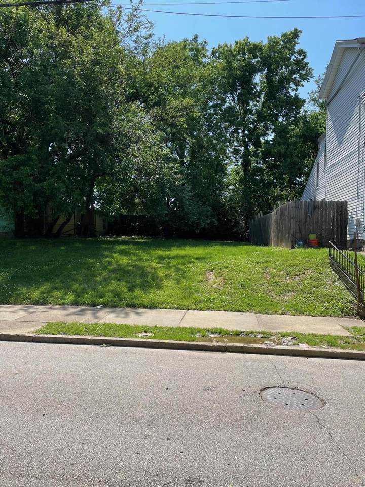 1325 Banklick Street - Photo 1