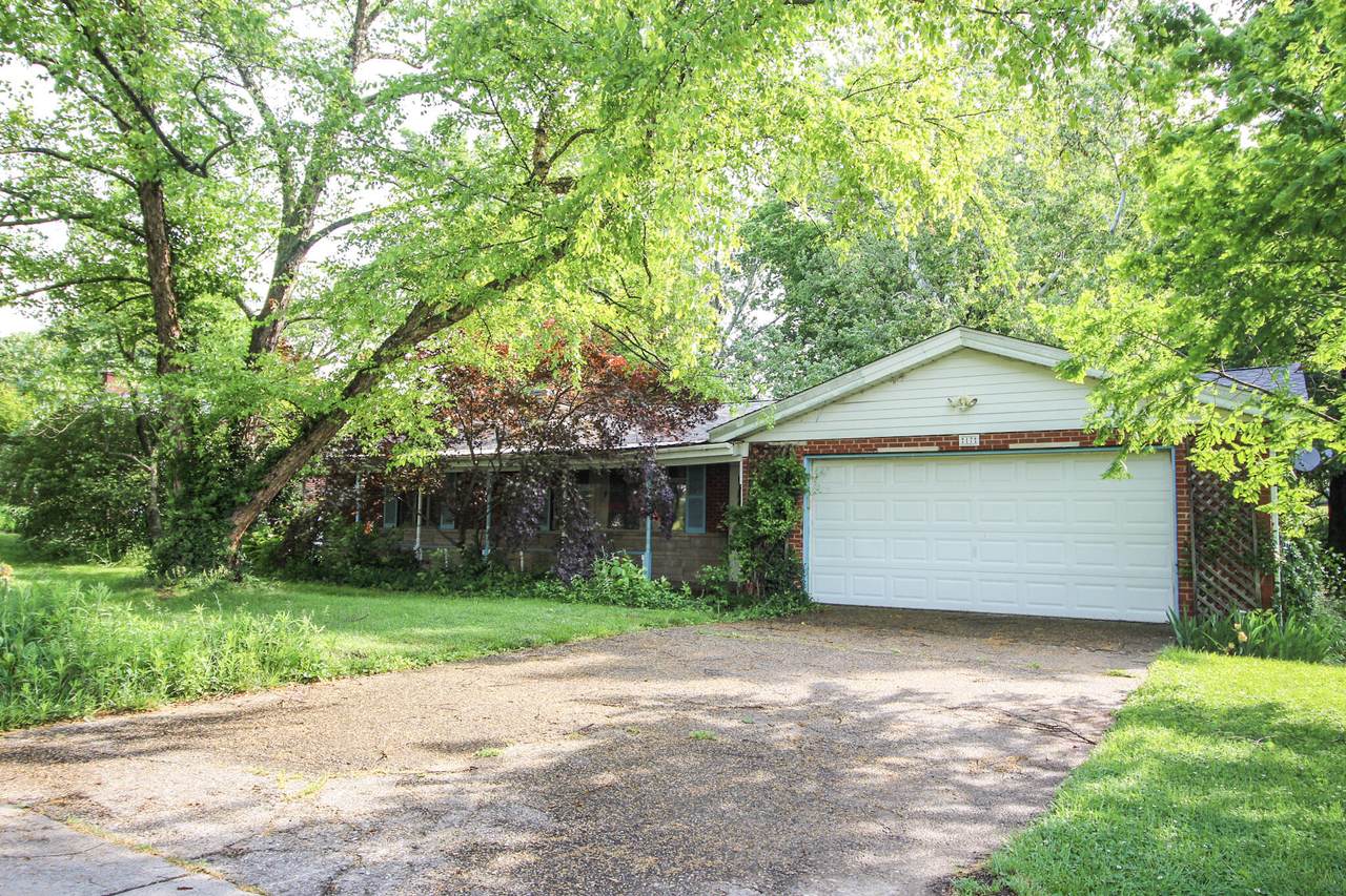 17 Sycamore Drive - Photo 1