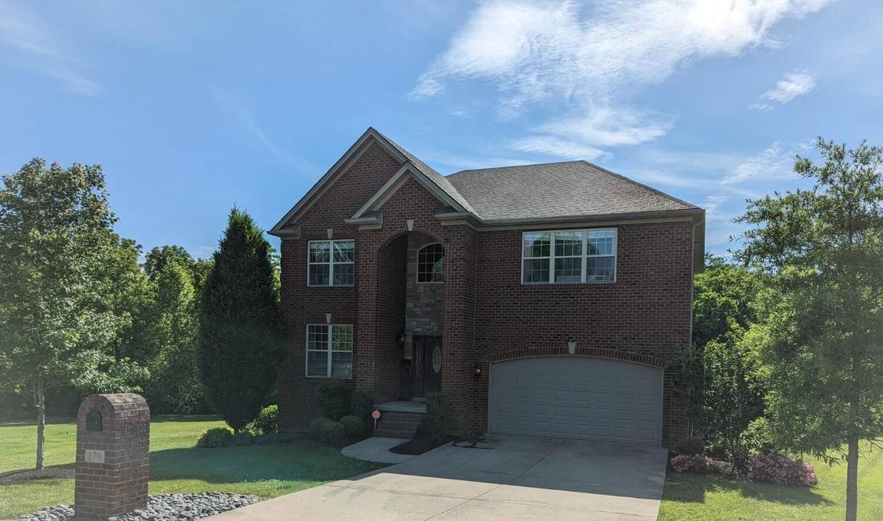 176 Lakeshore Circle - Photo 1