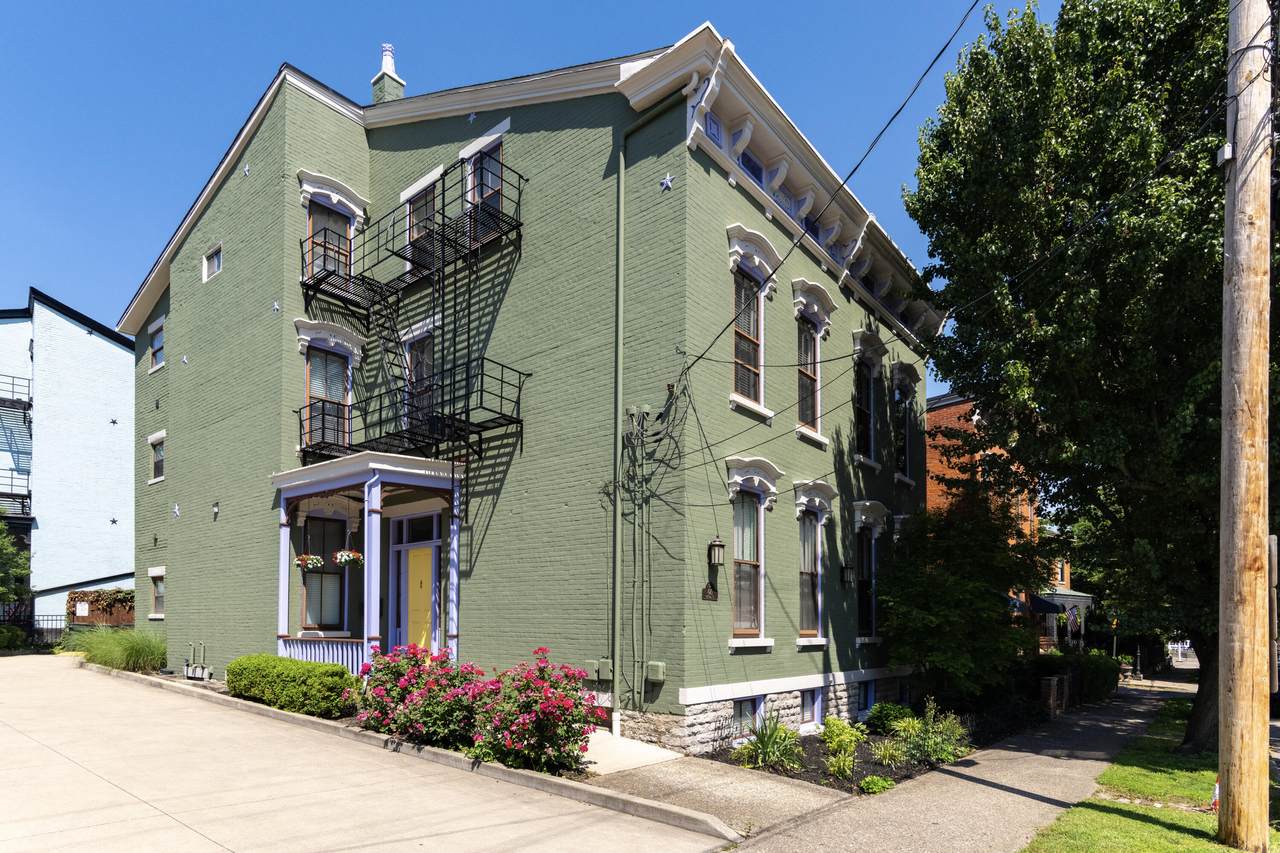 427-429 Russell Street - Photo 1