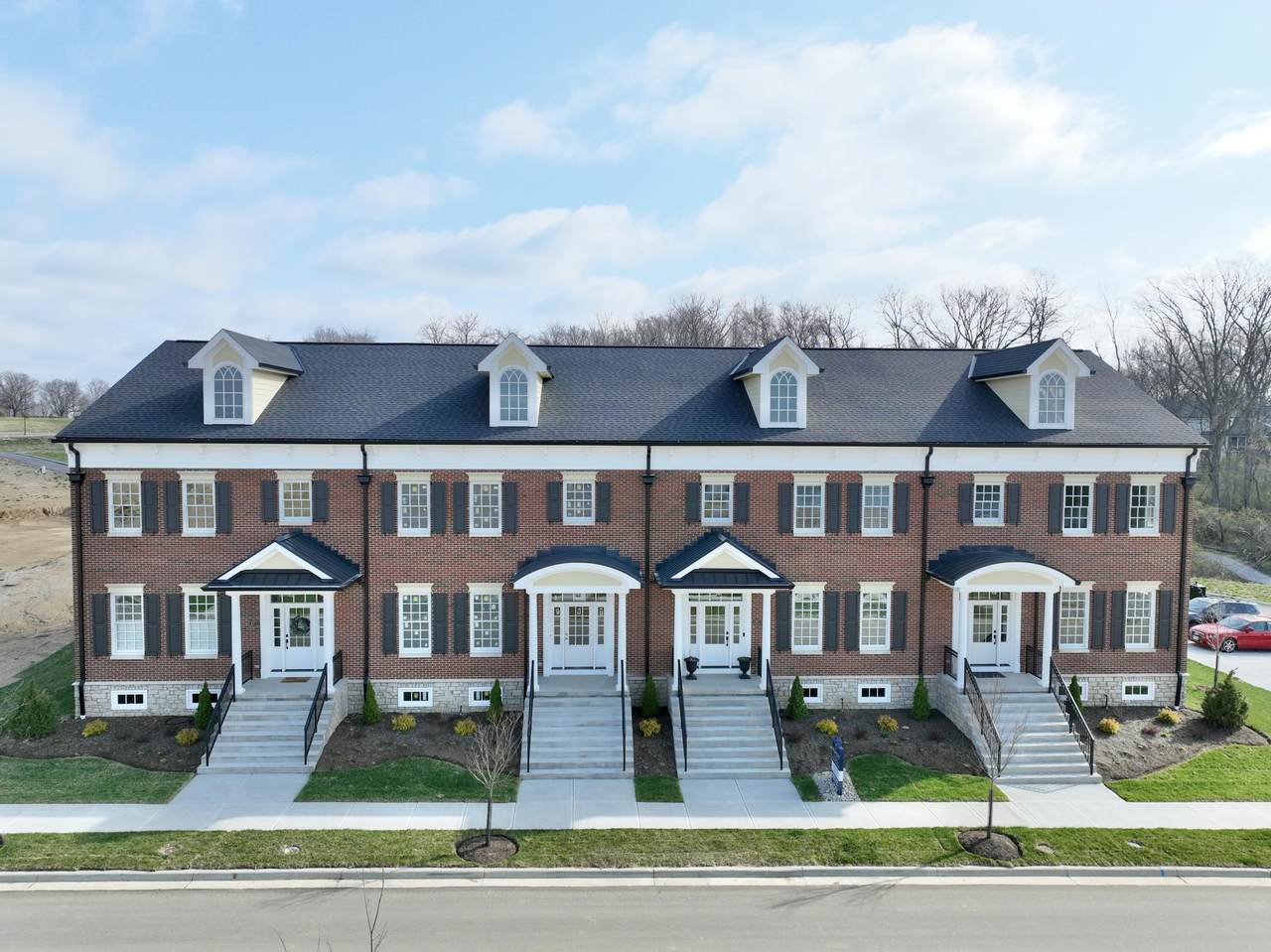 1077 Walburg Avenue - Photo 1