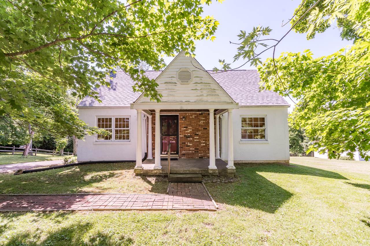 3015 Senour Road - Photo 1