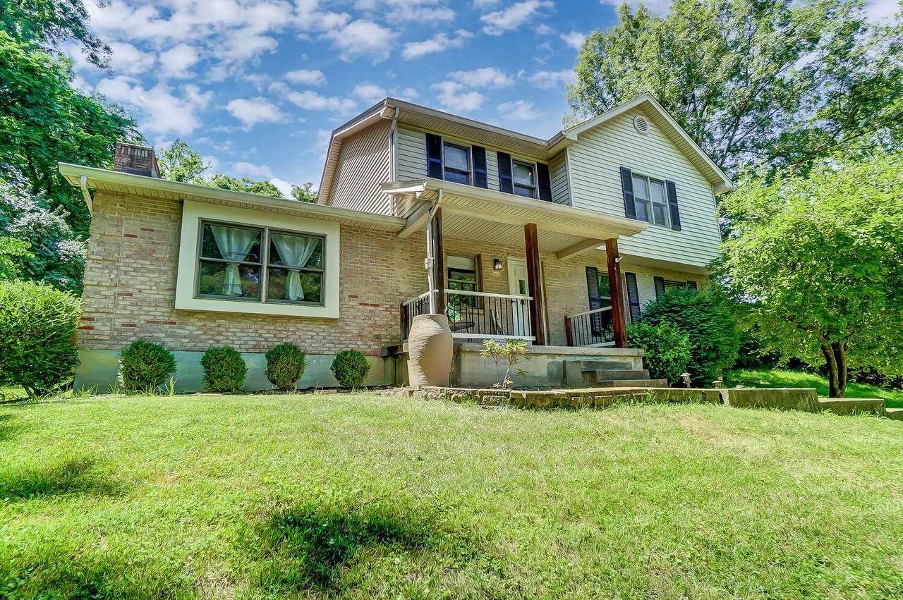 627 Bromley Crescent Springs Road - Photo 1