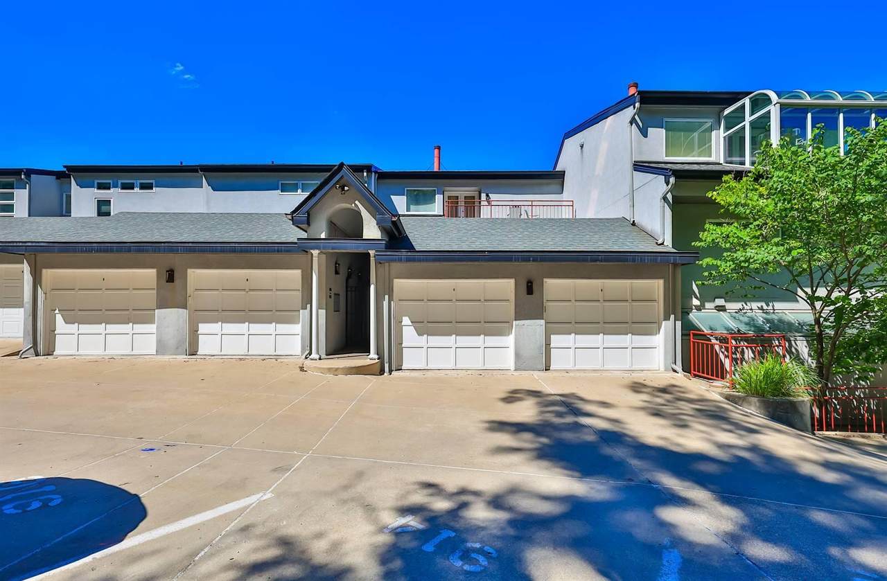 908 Virginia Lane - Photo 1