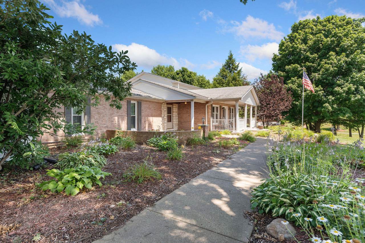 1200 Beemon Lane - Photo 1