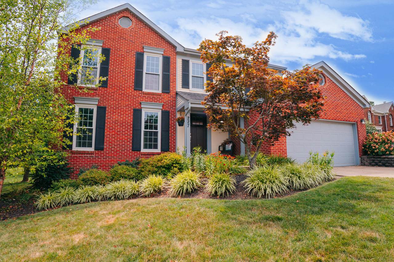 227 Farmington Drive - Photo 1