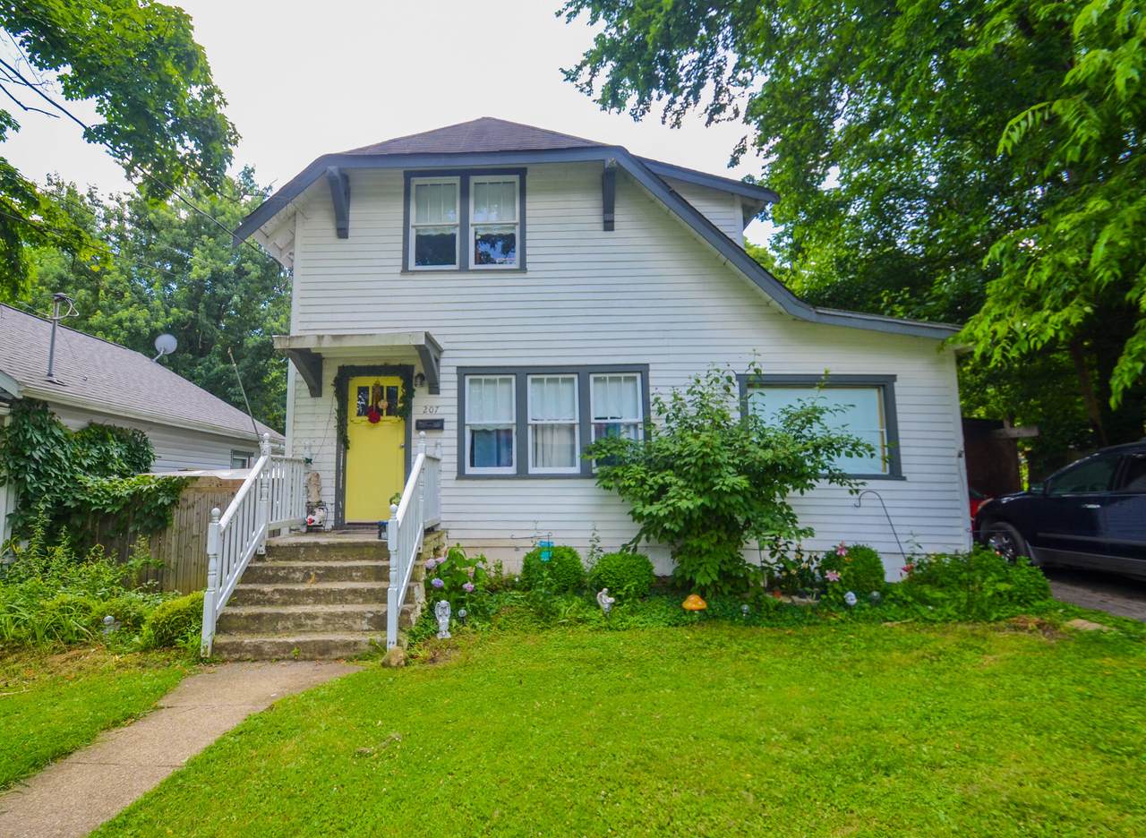 207 Locust Street - Photo 1