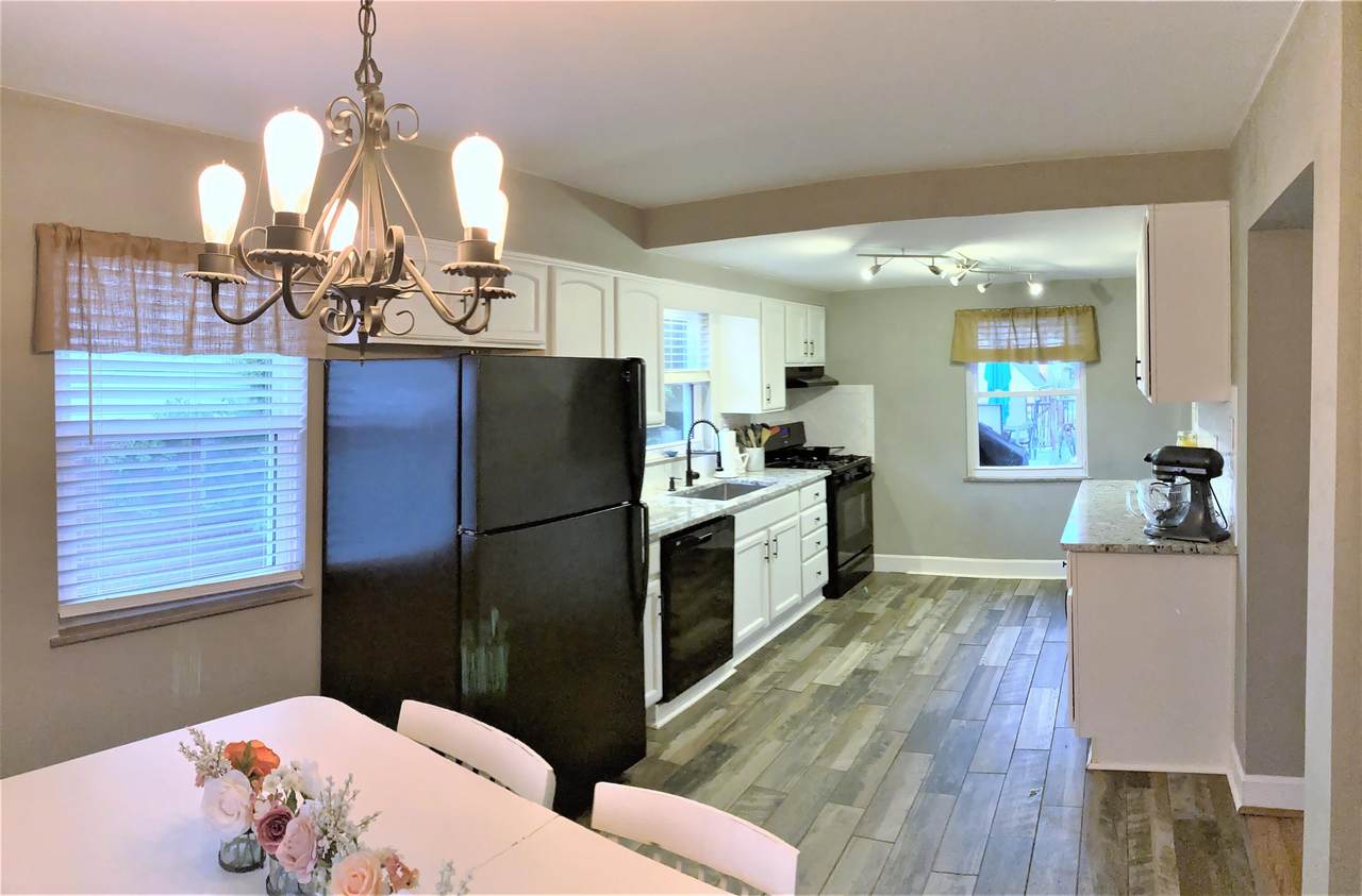 4 Pine Hill Drive - Photo 1